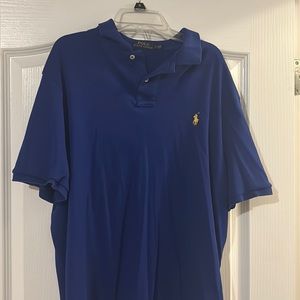 Men’s blue polo